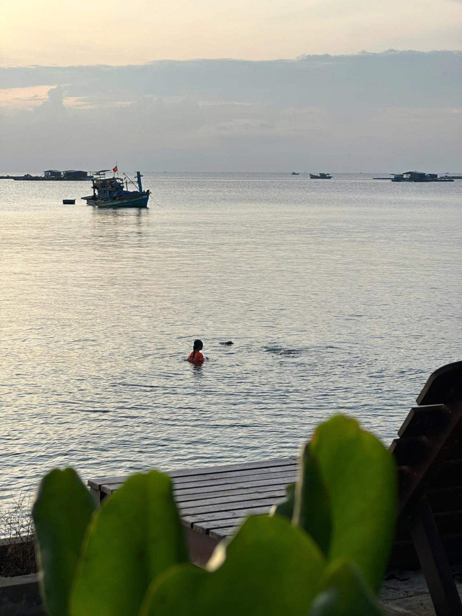 Sunset Beach House Phu Quoc Exterior photo